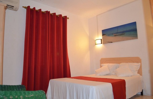 Centre de Flacq Casa | El Sunrise Lodge está a solo 8 minutos a pie de Belle-Mare Plage.