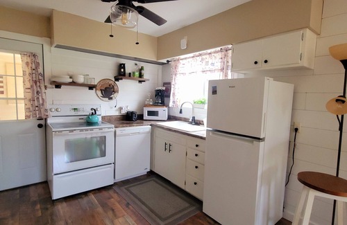 Rapid City Casa | The Sunset - 1 bedroom spacious and comfortable with all the amenities