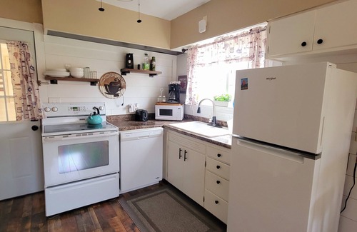Rapid City Casa | The Sunset - 1 bedroom spacious and comfortable with all the amenities