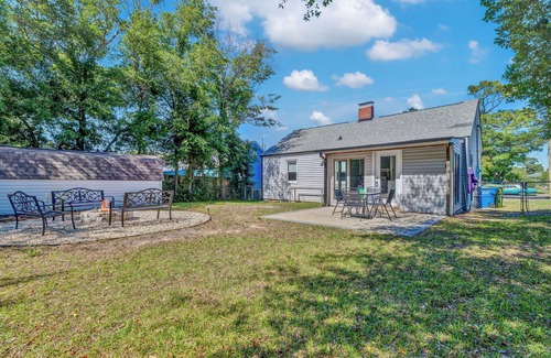 Sunset Park Casa | The Sunset Bungalow- Dog Friendly-2.7 Miles to Downtown Wilmington, NC!