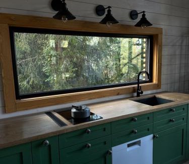 Dzvynyach Casa | The Sunset Cabin будиночок з Чаном Чан не входить у вартість