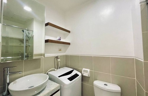 Ugong Condominio | The Sunset Studio @ Kasara Residences with Netflix