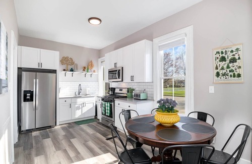 Michigan City Apartamento | The Sunshine House: Wild Woodlands Unit!