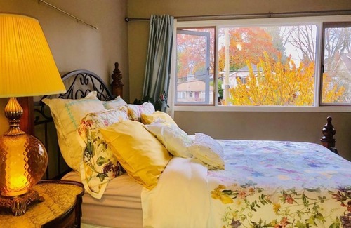 West Side Cama Y Desayuno | The Sunshine House