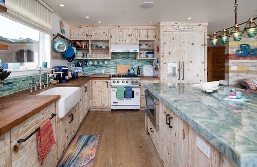 Cayucos Casa | The Surf Shack- Amazing Ultra-Custom Beachfront Home