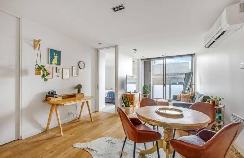 East Melbourne Apartamento | The Sweet Escape - Chic Apartment with Rooftop Pool