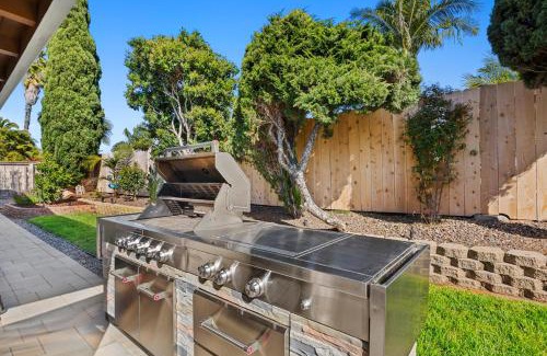Clairemont Mesa East Casa | The Sweet Escape - Spa, Pool Table, Grill & More