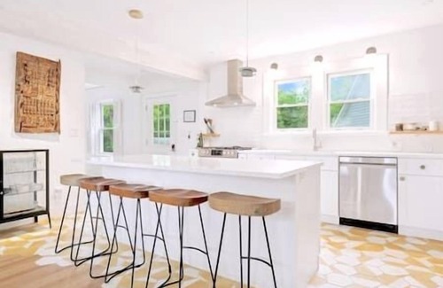 Walton Park Casa | The Sweet Spot: Fab Fall Getaway 1hr from the GWB!