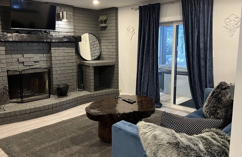 Collingwood Chalet De Esquí | The Sweet Spot -HOT TUB /SAUNA & GAMES ROOM!