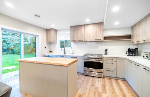 Collingwood Casa | 💙The Sweet Spot HOT TUB SAUNA & GAMES ROOM