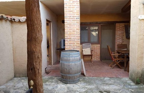 San Miguel del Pino Cabaña | La Centralita y el Pajar de Tasio para 14 personas
