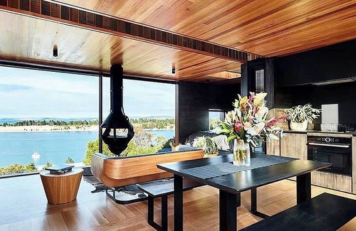 Forcett Casa | The Tailored Pod - Freycinet Holiday Houses