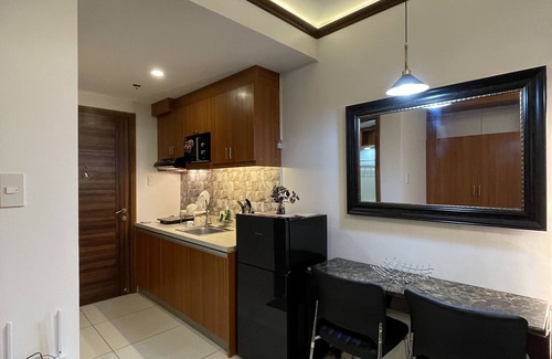 Cebu Apartamento | The tallest building in Cebu Horizons 101