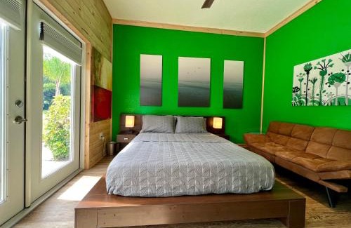 Lake Alfred Casa | The Tatman Evergreen Suite