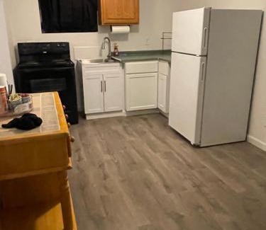 Garfield Casa | THE TAYLOR 1 BEDROOM GUEST HOUSE FULL KITCHEN and PRIVATE GATED YARD ARTS RooSEVELT ROW CONVENTION CENTER STADIUMS ASU DOWNTOWN PHOENIX