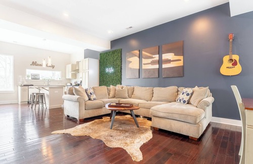 Chestnut Hill Casa | The Taylor Martin - Spacious Homes w/Rooftop