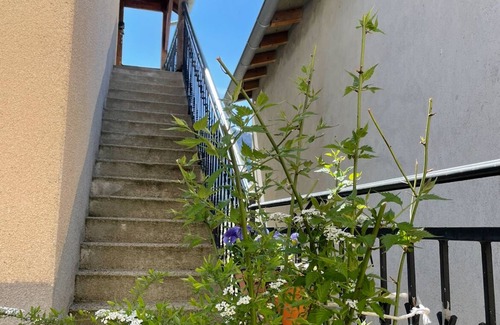 Illier-et-Laramade Apartamento | The teacher's'apartment - SCHOOL OF ILLIER