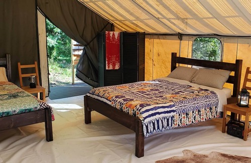 Thompson Ridge Casa | the Tent at Dunhill Pond