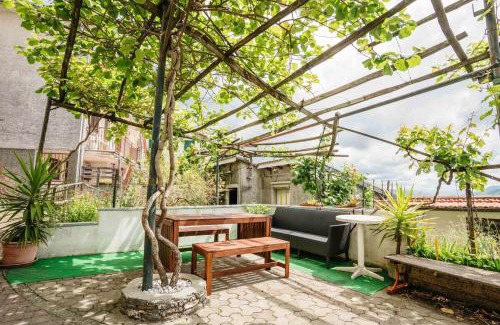 Lumarzo Casa | The Terrace of Cerese-private parking and garden