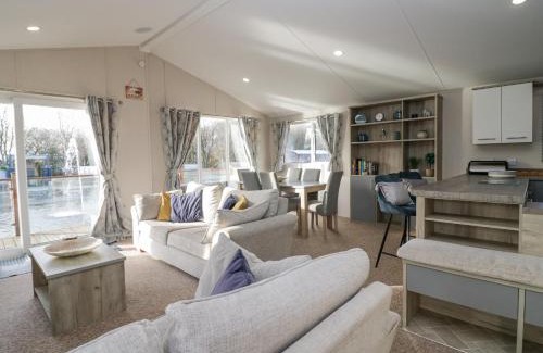 Yealand Conyers Casa | The Three Bears Lodge, Coniston Drive 11