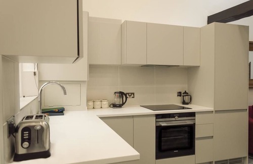 City Centre Apartamento | The Three Gables