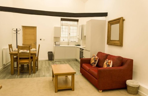 City Centre Apartamento | The Three Gables