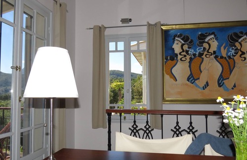 Katouna Villa | Retiro excepcional con piscina y fantásticas vistas al mar y las montañas.
