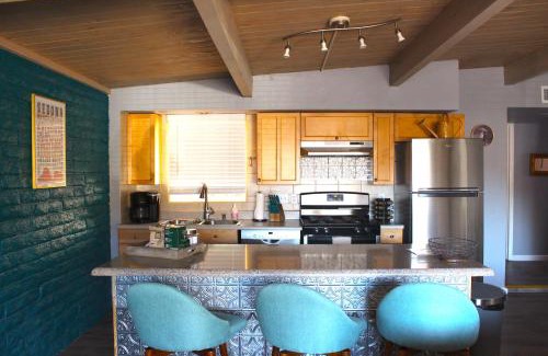 Uptown Sedona Apartamento | The Three Keys duplex