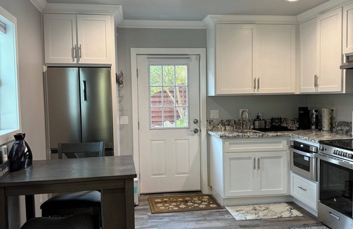 Rancho Palos Verdes Cabaña | The Tiny cottage in quite charming. Palos Verdes with AC, WiFi and washer/dryer