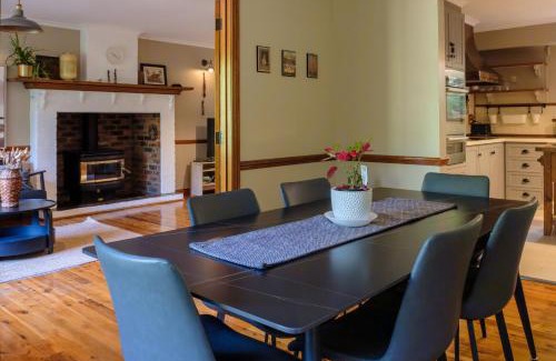 Warburton Casa | The Tolpuddle Cottage