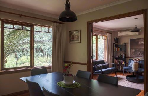 Warburton Casa | The Tolpuddle Cottage