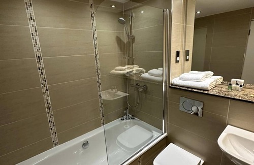 Greenock Hotel | The Tontine Hotel