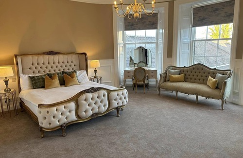 Greenock Hotel | The Tontine Hotel
