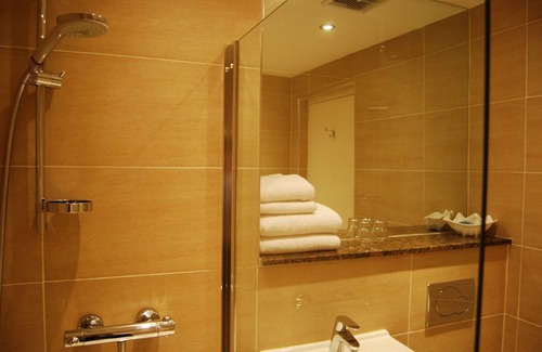 Greenock Hotel | The Tontine Hotel