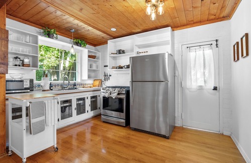 Topanga Cabaña | The Topanga Cottage - Peaceful Canyon Escape