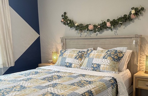 Salisbury Casa | The Tottenham Room