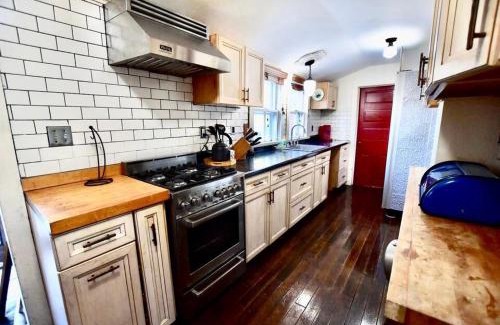 Lower Township Casa | The Town Bank Cottage