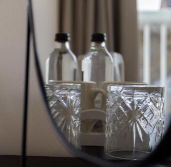 Tenby Hotel | The Town Crier, Tenby