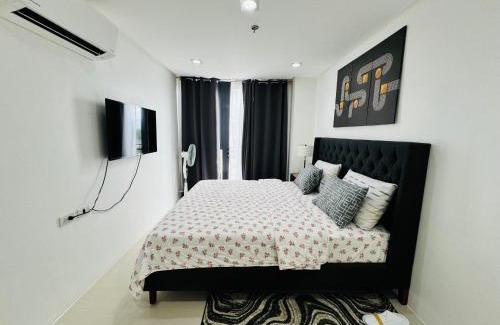 Pallocan Apartamento | The Traveler's Choice - Unit 605 One Pontefino Tower
