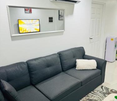 Pallocan Apartamento | The Traveler's Choice - Unit 605 One Pontefino Tower