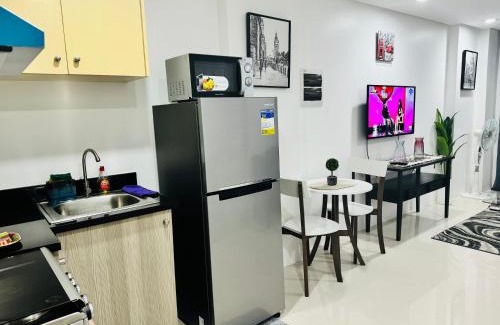 Pallocan Apartamento | The Traveler's Choice - Unit 605 One Pontefino Tower