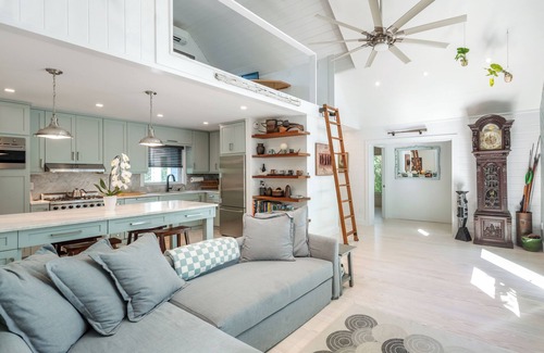 Little Torch Key Casa | The Tree-House: Tropical getaway in a lush private jungle property!