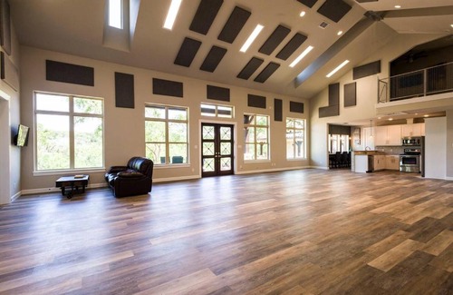 Spring Branch Casa | The Treehouse at Hidden Falls