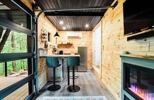 Charlevoix Casa | The Treehouse escape is set amidst 55 acres of natural beauty