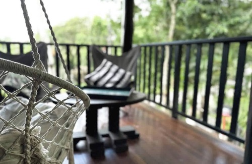 Smithfield Casa | The Treehouse | Architecturally designed retreat by Chris Van Dyke