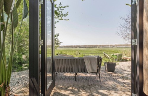 Nigtevecht Cabina | The Treehouses – Two Cozy Nature Escapes Near Amsterdam