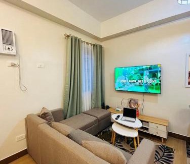 Trece Martires Apartamento | The Tropical Suite SMDC Hope Residence