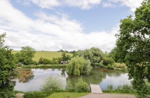 Thorpe Casa | The Tunnel at Bridge Lake Farm and Fishery