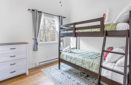 Tobyhanna Casa | The Twin trees House: Cozy, clean, family friendly~Great Location!