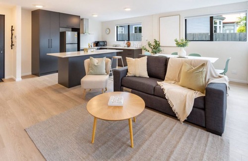 Christchurch City Centre Casa | The Ultimate 4-Bedroom City Escape